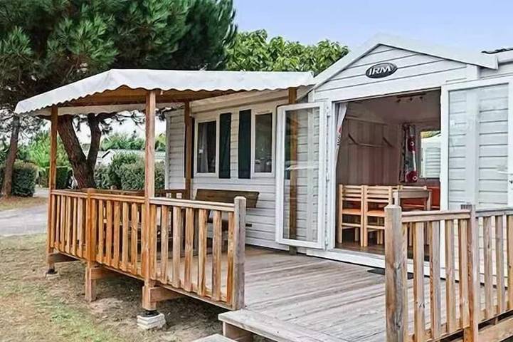 Camping pour 4 personnes à Port-la-Nouvelle