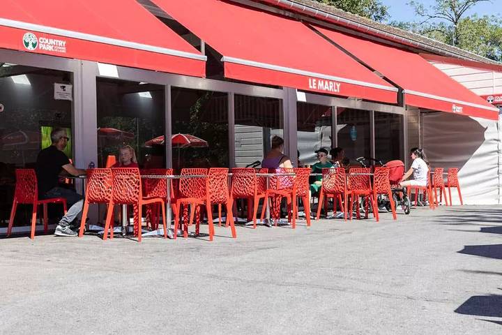 Camping pour 10 personnes, avec terrasse et piscine dans Île de France - 4
