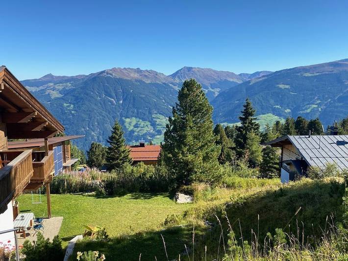 Chalet für 4 Personen, mit Balkon und Terrasse sowie Garten und Ausblick in Kaltenbach - 2