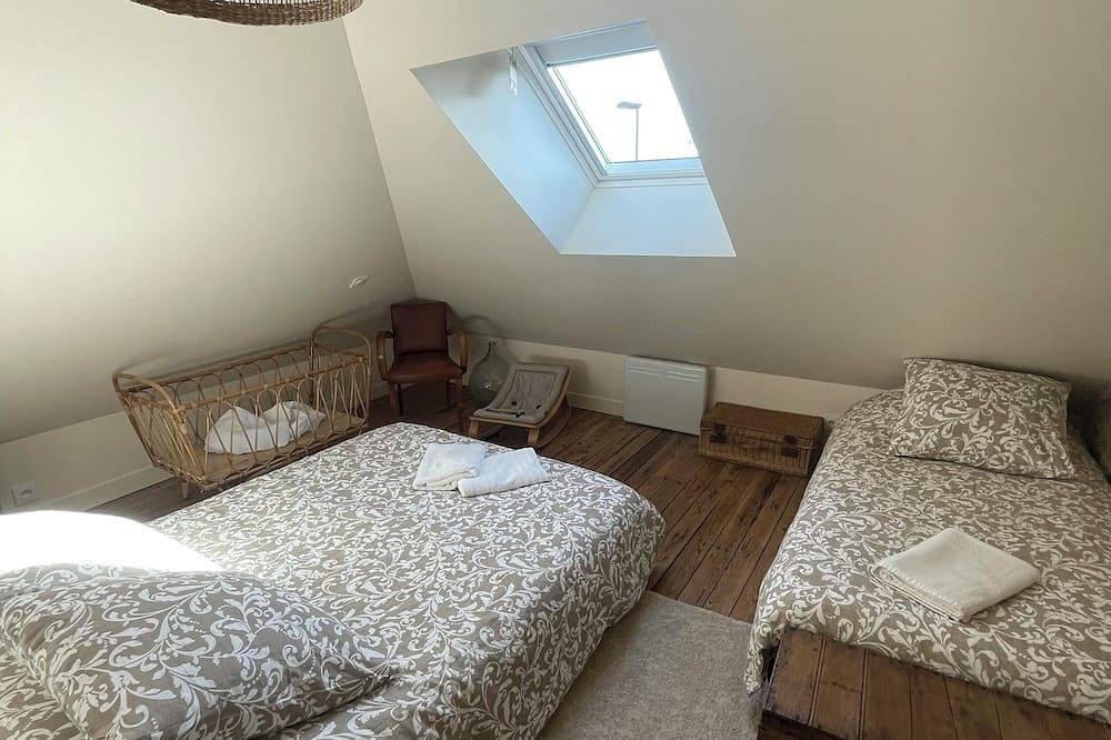 Cottage Familial au Coeur de la Baie du Mt St Michel, à 2min des Commerces in La Haye-Pesnel, Côte de la Déroute