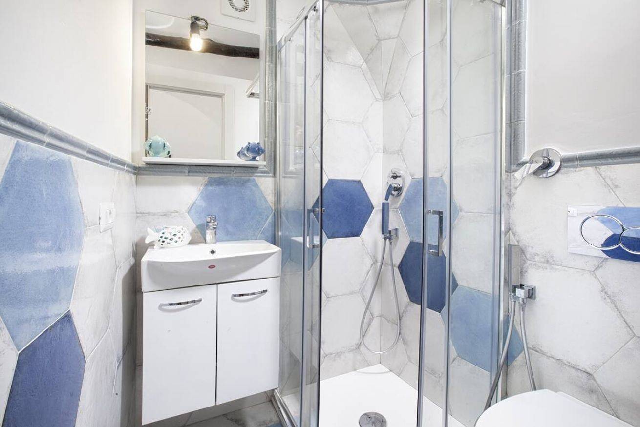 Entire apartment, La Rosa dei Venti in Positano in Positano, Amalfi Coast