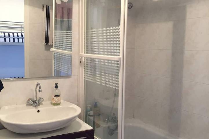 Gîte pour 4 personnes, avec balcon et jardin dans Plage Bonne-Source - 3