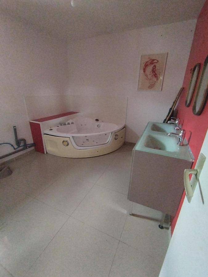 Gîte pour 5 personnes, avec jardin et jacuzzi, animaux acceptés dans Fenain