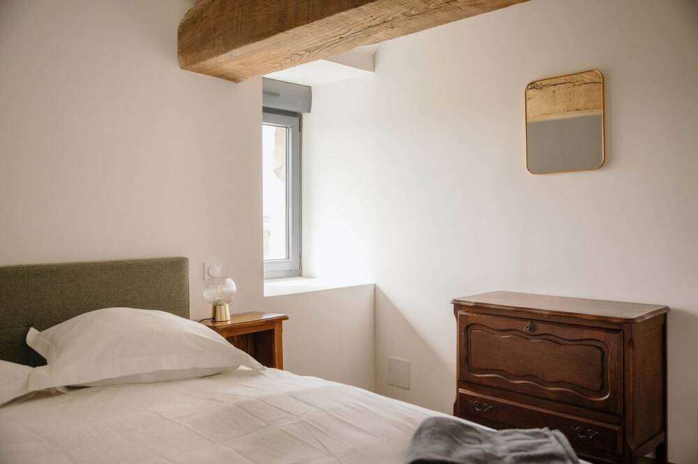 Entire apartment, Le Gite du Pied Levé charming country gite in Bain-de-Bretagne, Redon region