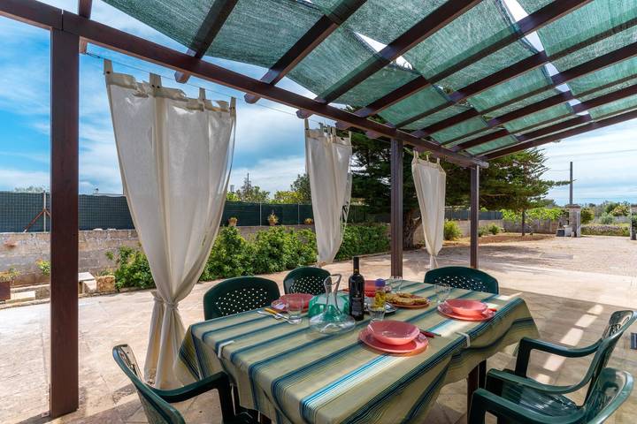 Location de vacances pour 4 personnes, avec jardin à Tricase