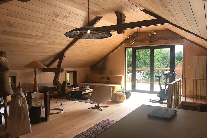 Gîte pour 2 personnes, avec jardin et terrasse à Nabirat