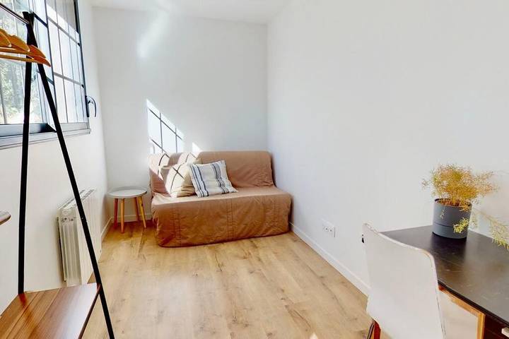 Location de vacances pour 12 personnes, avec terrasse, adapté aux familles à Brignais - 4