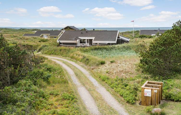 Ferienhaus mit Meerblick für 8 Personen, mit Whirlpool und Sauna sowie Terrasse, kinderfreundlich in Grønhøj Strand - 4