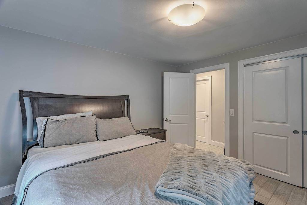 Narragansett Escape by Narrow River & Beaches in Narragansett, Washington County (RI)