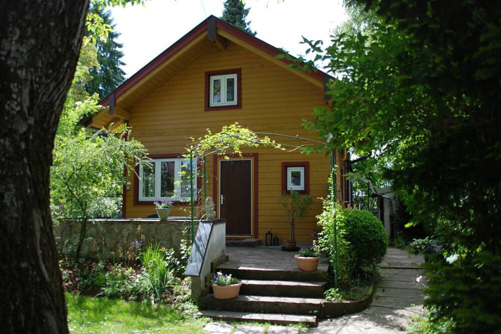 Apartment for 5 People in Solln, Munich