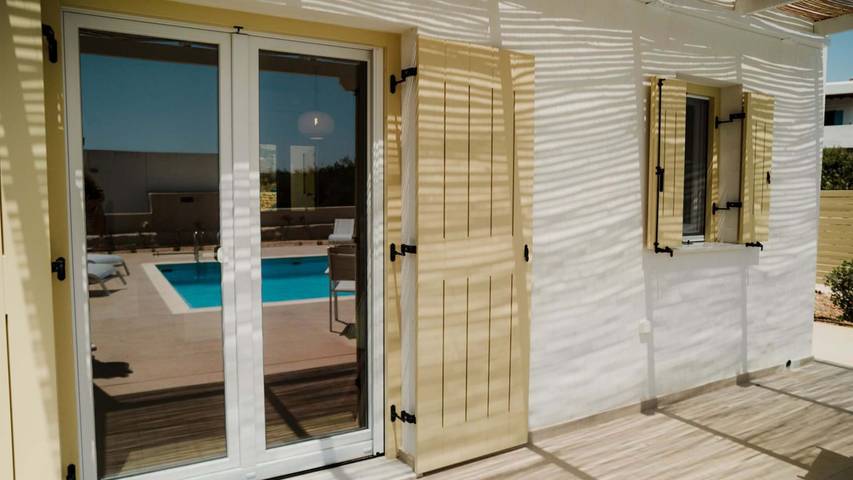 Location de vacances pour 2 personnes, avec vue sur l’océan ainsi que jardin et terrasse dans Drios - 4