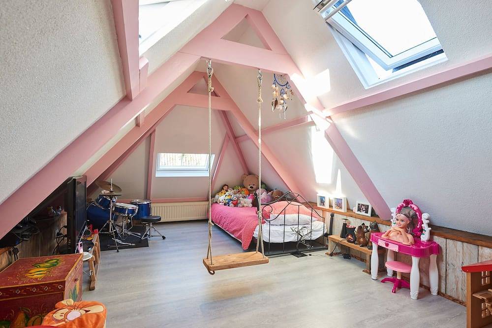 Dutch family house in Edam (20 min from Amsterdam) in Edam, Markermeer