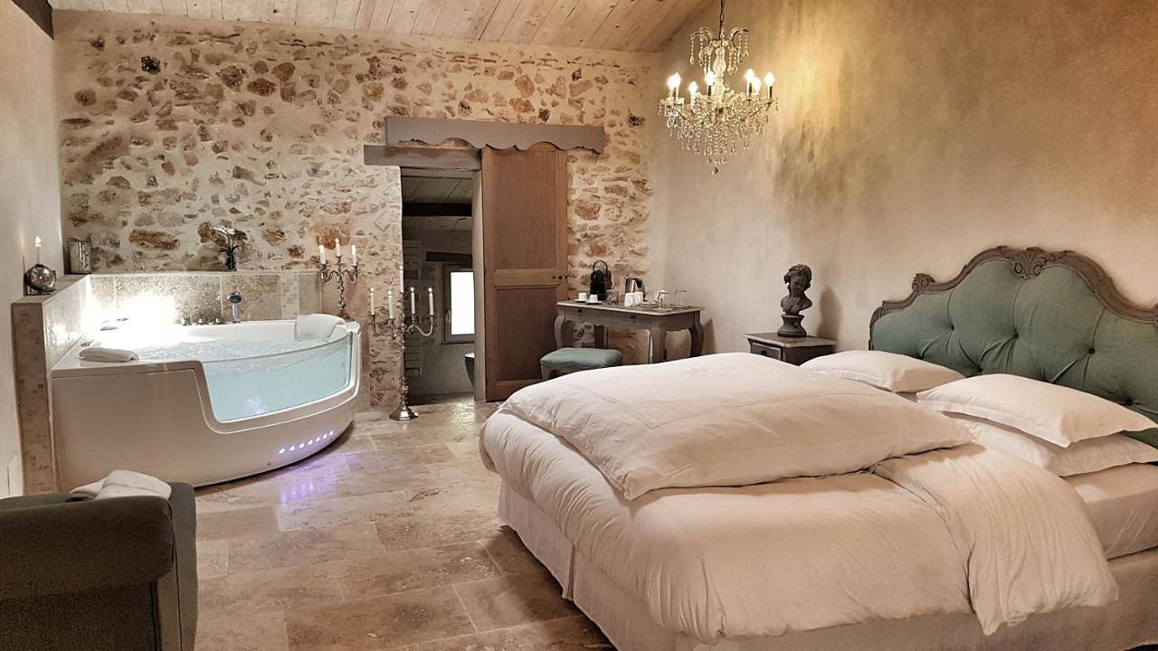 Suite in Flassans-sur-Issole, Côte méditerranéenne (France)