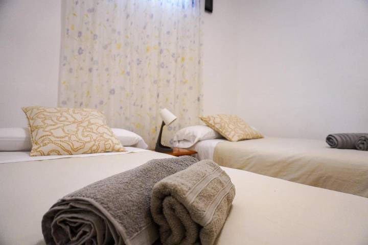 Gîte pour 6 personnes, avec Balcon et Jardin dans Alojera - 4
