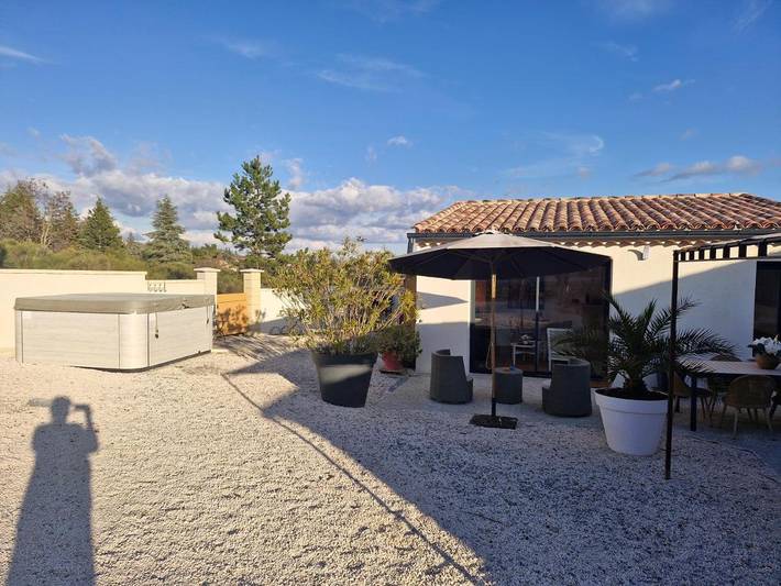 Gîte pour 2 personnes, avec vue et jardin, animaux acceptés à Saint-Étienne-les-Orgues - 3