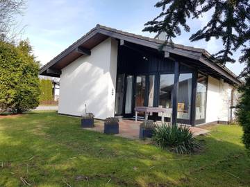 Bungalow für 5 Personen, mit Garten und Terrasse in Butjadingen
