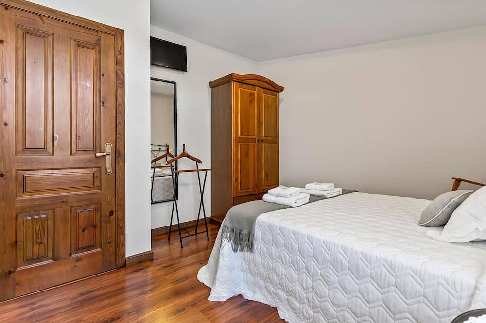 Apartamento entero, Apartamento 'Cetareas 1' con Wi-Fi in Ribadeo, Rías Altas