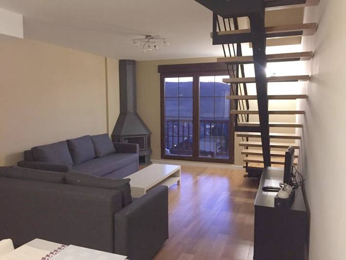 Apartamento para 8 personas, con Terraza en Alcalá de la Selva