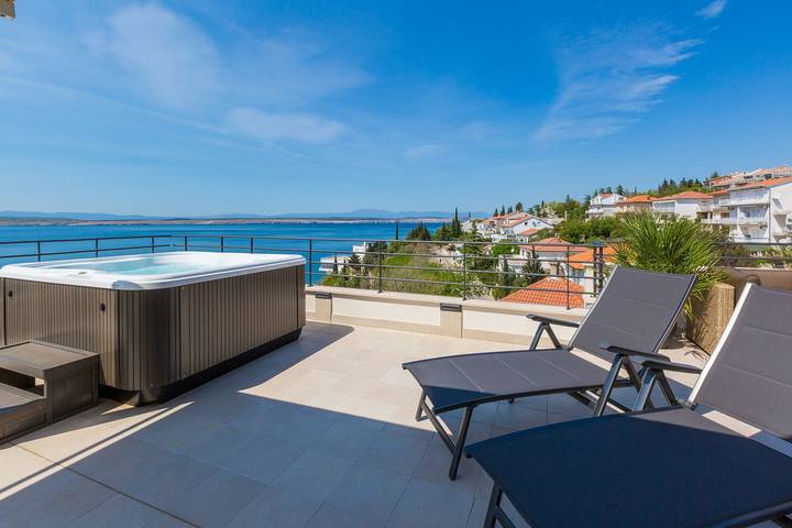 Ferienwohnung für 2 Personen, mit Balkon und Terrasse sowie Sauna in Dramalj - 3