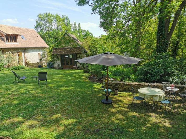 Maison d’hôte pour 3 personnes, avec Jacuzzi ainsi que Terrasse et Jardin