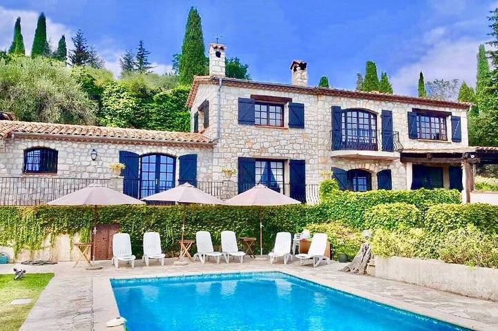 Villa pour 10 personnes, avec balcon et jardin