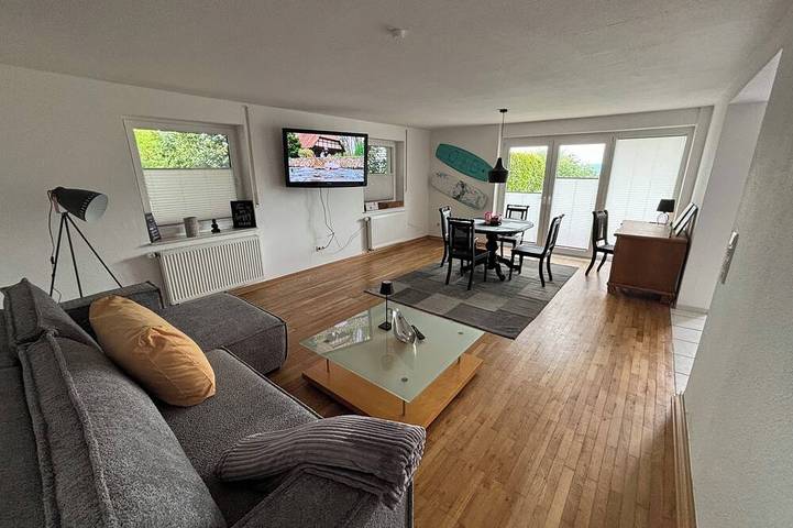 Ferienhaus für 4 Personen, mit Whirlpool und Terrasse sowie Garten