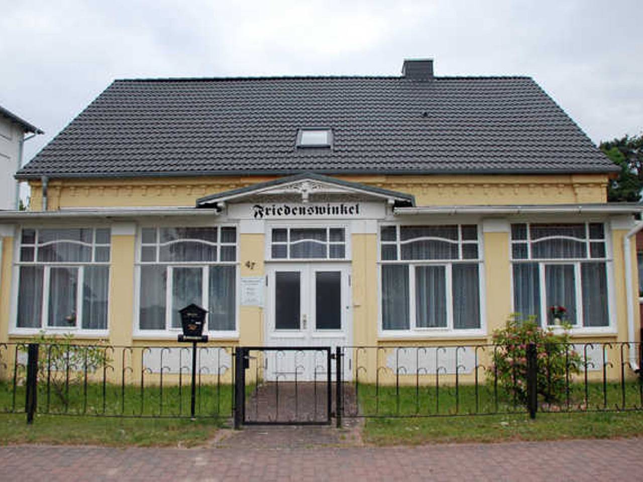 Ganze Ferienwohnung, Ferienwohnungen im Haus Friedenswinkel in Klein Zicker, Mönchgut