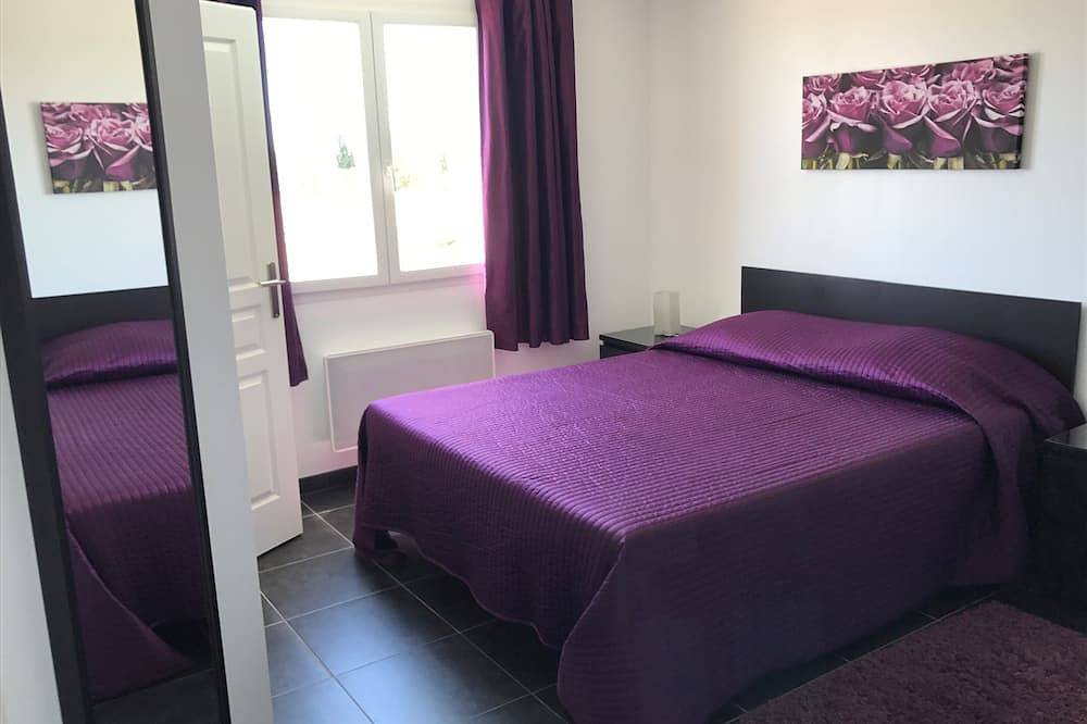 Villa With Private Pool In The Village Of Margon In Heart Of Wine Making Region in Margon, Béziers region