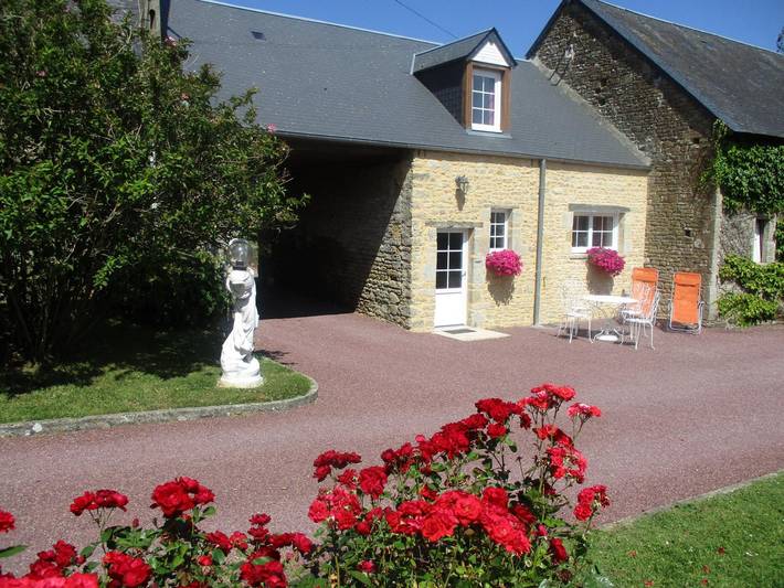 Gîte pour 2 personnes, avec jardin dans Baupte