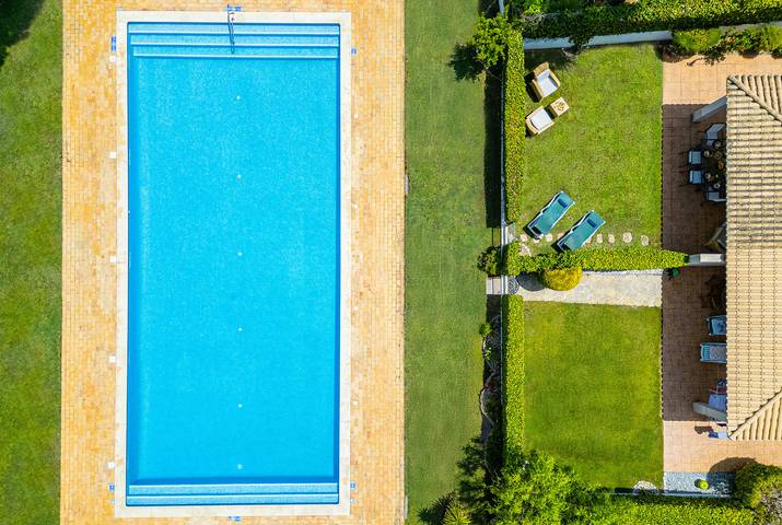 Location de vacances pour 10 personnes, avec jardin ainsi que balcon et piscine à Quarteira - 3