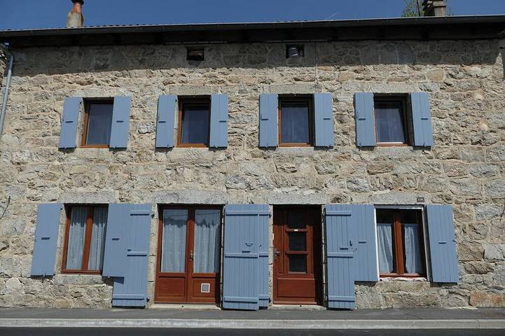 Location de vacances pour 8 personnes à Saint-Julien-Boutières