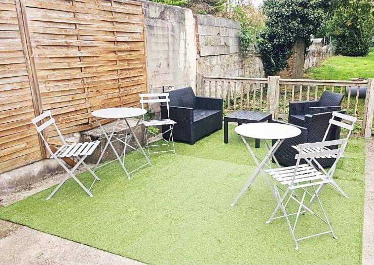 Appartement entier, Appartement cosy 50 m2 rénové avec jardin commun in Outreau, Région de Boulogne-sur-Mer