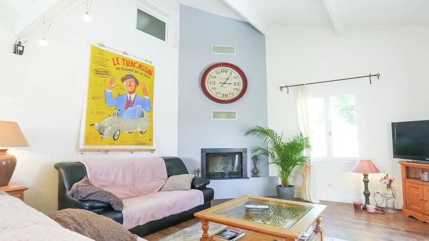 Location de vacances pour 7 personnes, avec piscine et jardin à Buisson - 2