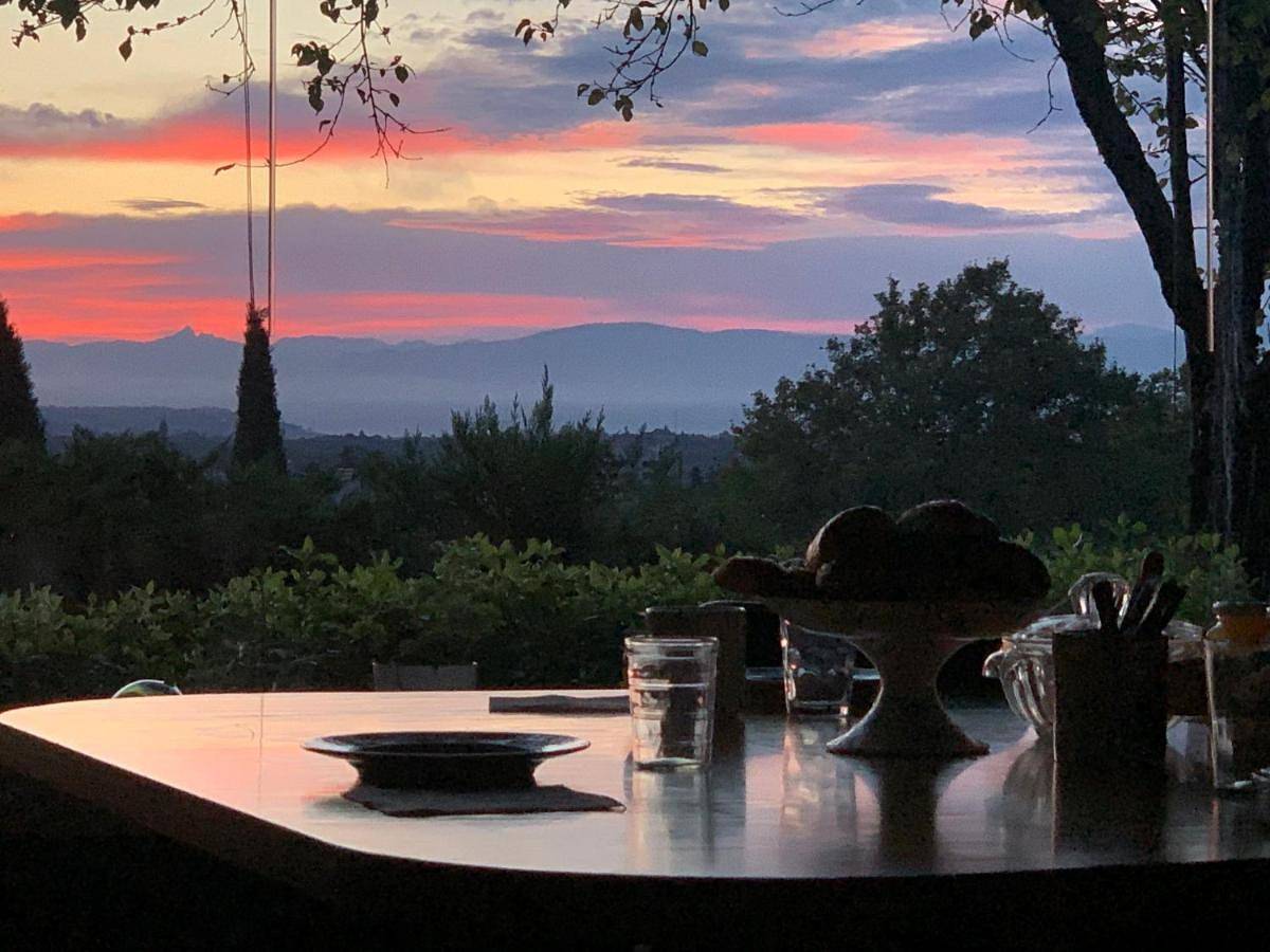 Casa marta : Suites, terrasses et vue panoramique in Tournon-sur-Rhône, Région de Tournon-sur-Rhône