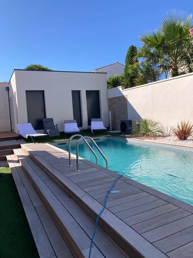 Location de vacances pour 6 personnes, avec vue ainsi que balcon et piscine dans Plage Saint-Sordelin - 4