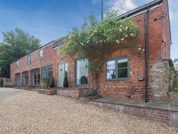 Log Cabin for 4 People in Braunston-in-Rutland, Rutland, Photo 1
