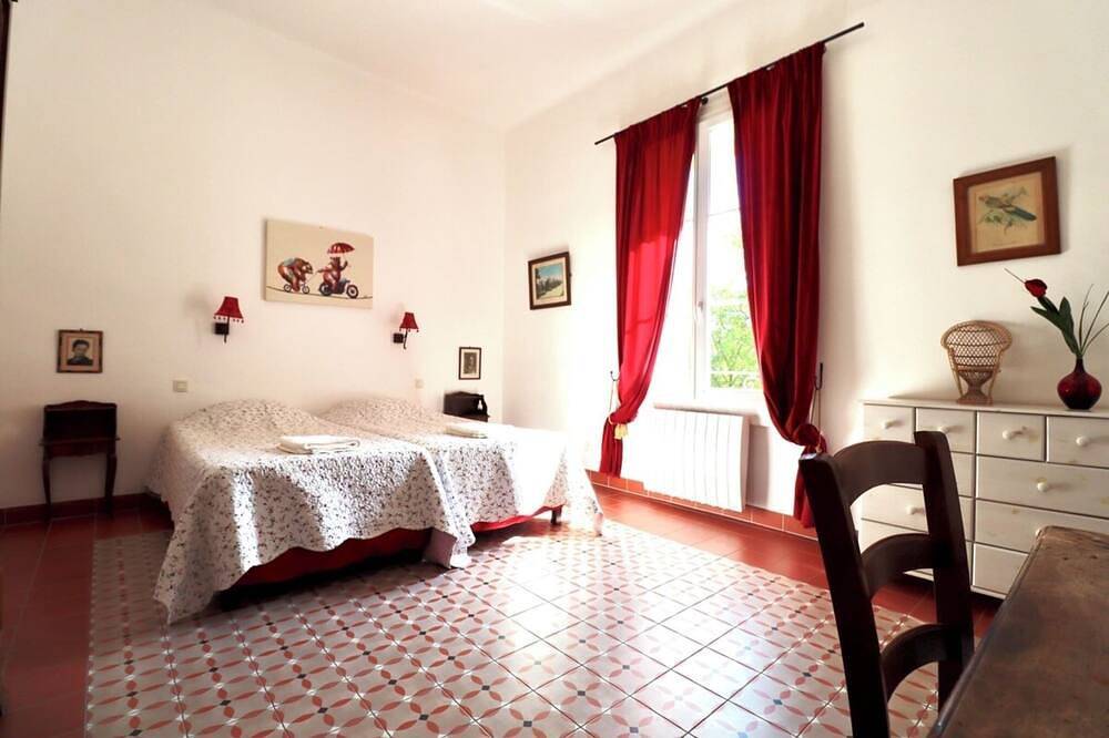 Maison de Papic in Saint-Just, Côte d'Améthyste