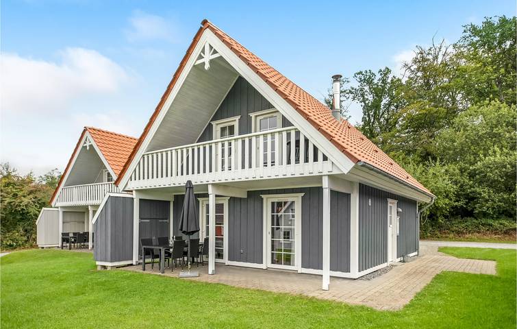 Ferienhaus für 8 Personen, mit Terrasse und Sauna sowie Garten und Whirlpool, mit Haustier