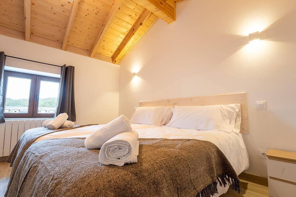 Entire apartment, Encanto rural en arce in Puente Arce, Piélagos