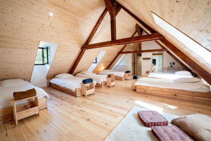 Location de vacances pour 12 personnes, avec piscine et jardin, adapté aux familles à Beaudéan - 3