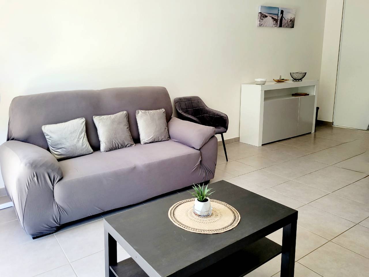 Entire apartment, Modern T3 Apartment, Pool, Garage - Close to Beach in Canet-en-Roussillon - Sleeps 4 in Canet-en-Roussillon, Côte d'Améthyste