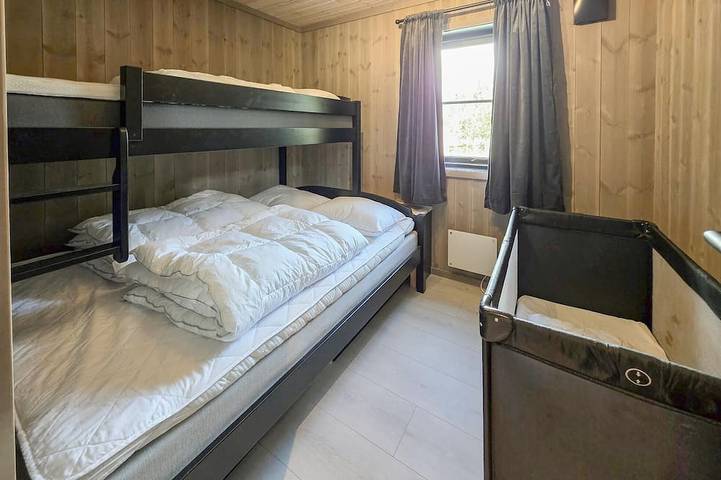 Gorgeous home in Vinje with Wifi in Tokke
