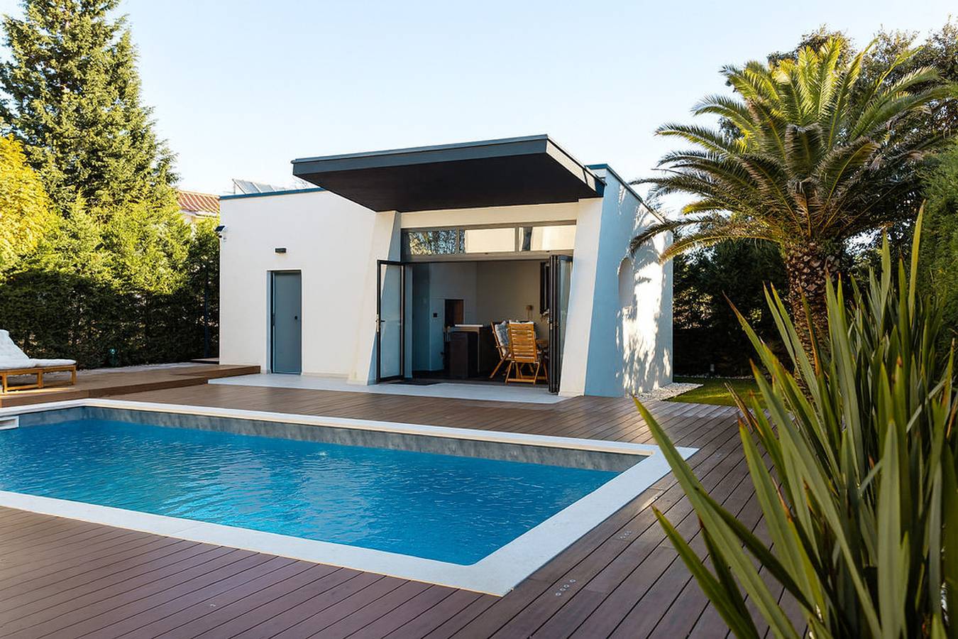 Villa Positiva mit beheiztem Pool in Vir