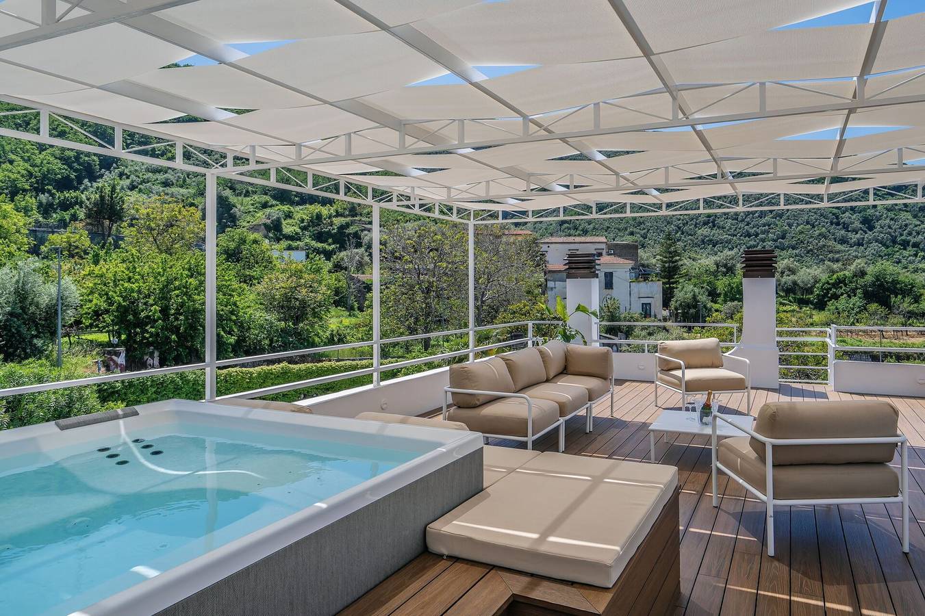 Luxury Levaina Villa, Sleeps 8 on the Amalfi Coast in Positano, Amalfi Coast