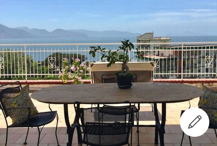 Villa per 6 persone, con Balcone e Terrazza nonché Giardino e Piscina a Torre Annunziata