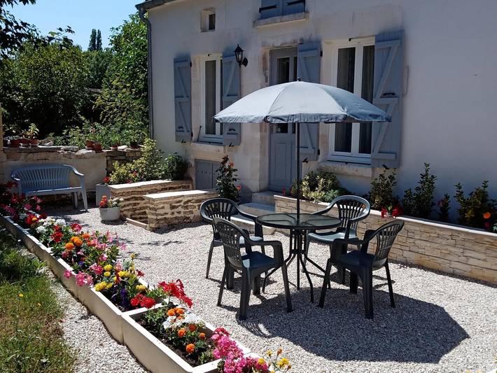 Komfortables Haus mit Hof, Nähe Chablis in Region Avallon