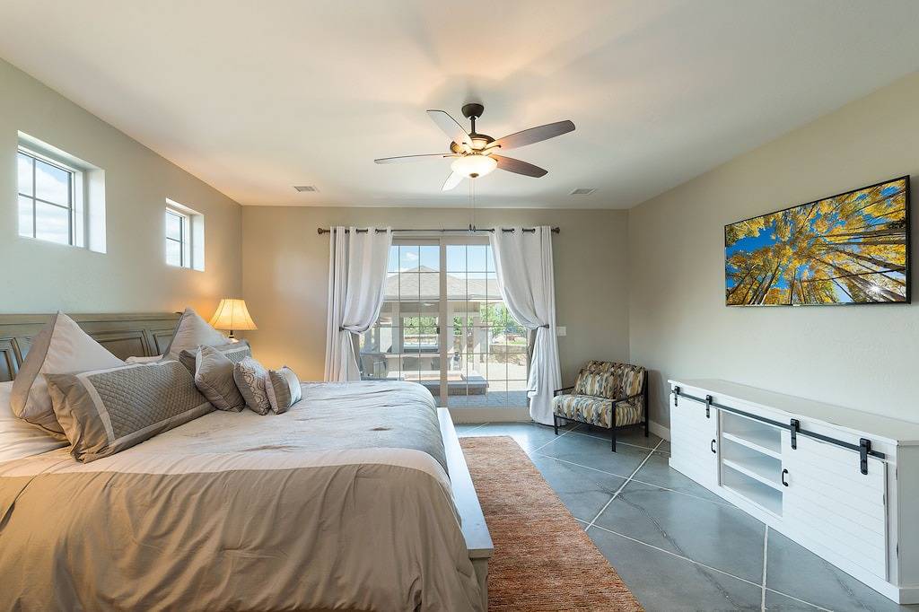 Wunderschönes neues Zuhause! Komplett mit eigenem Putting Green. in Williams (Arizona), Coconino Nationalwald