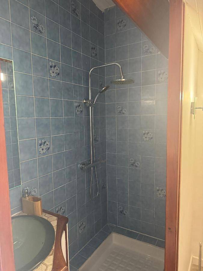 Gîte pour 2 personnes, avec terrasse à Divonne-les-Bains - 4