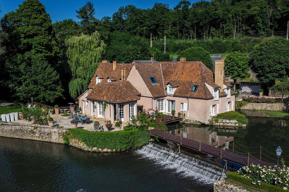 Charmant Moulin à 1 h de Paris et 10 minutes de Chartres - Idéal famille et amis in Saint-Prest, Région de Chartres