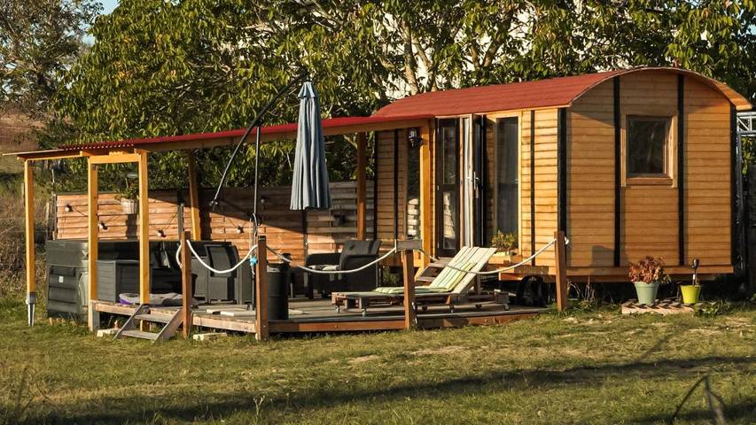 Chalet pour 2 personnes, avec jacuzzi ainsi que terrasse et jardin en Midi-Pyrénées - 4